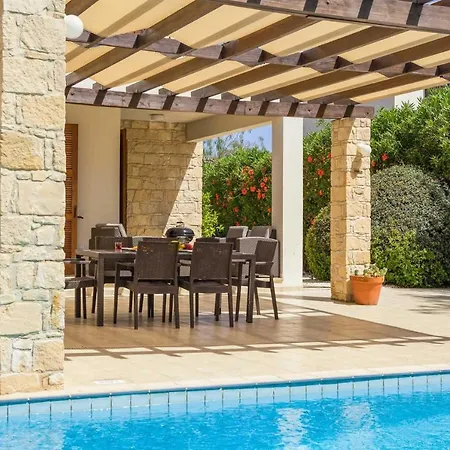 Aphrodite Hills Superior 65 * كوكليا