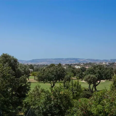 Aphrodite Hills Superior 65 Вилла